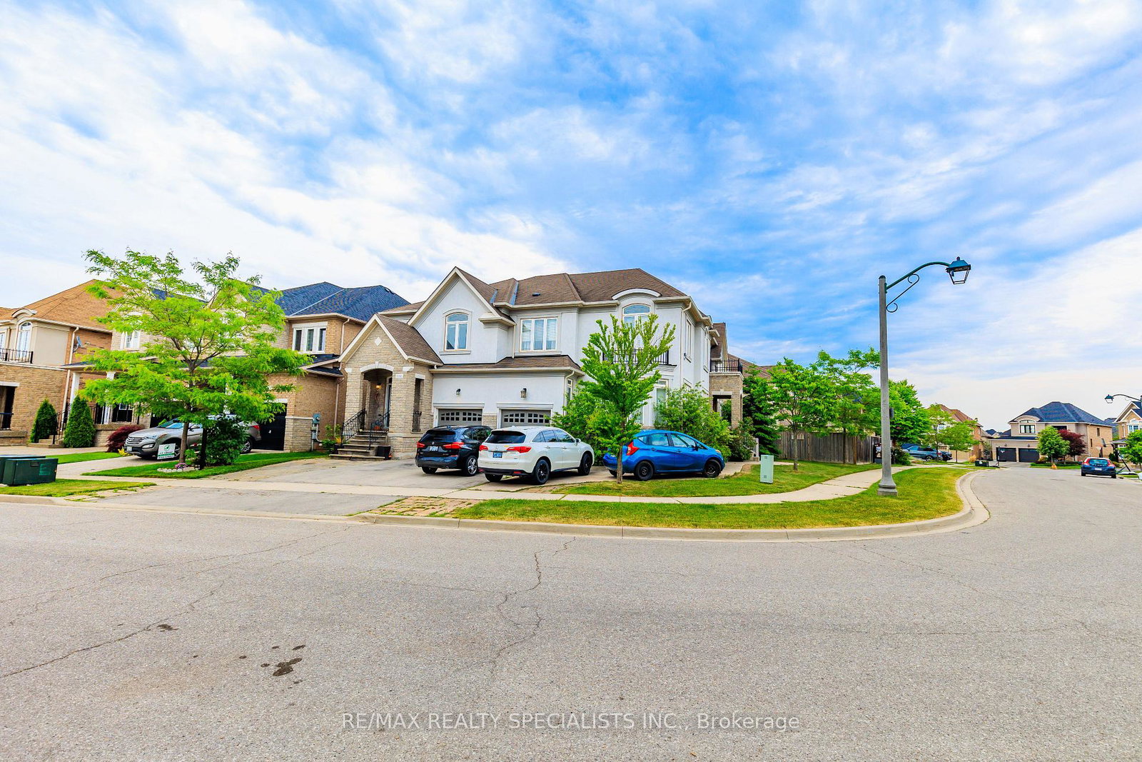 1256-jezero-crescent-oakville-ontario-w12662134
