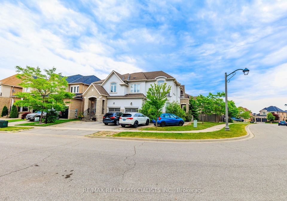 1256-jezero-crescent-oakville-ontario-w12662134