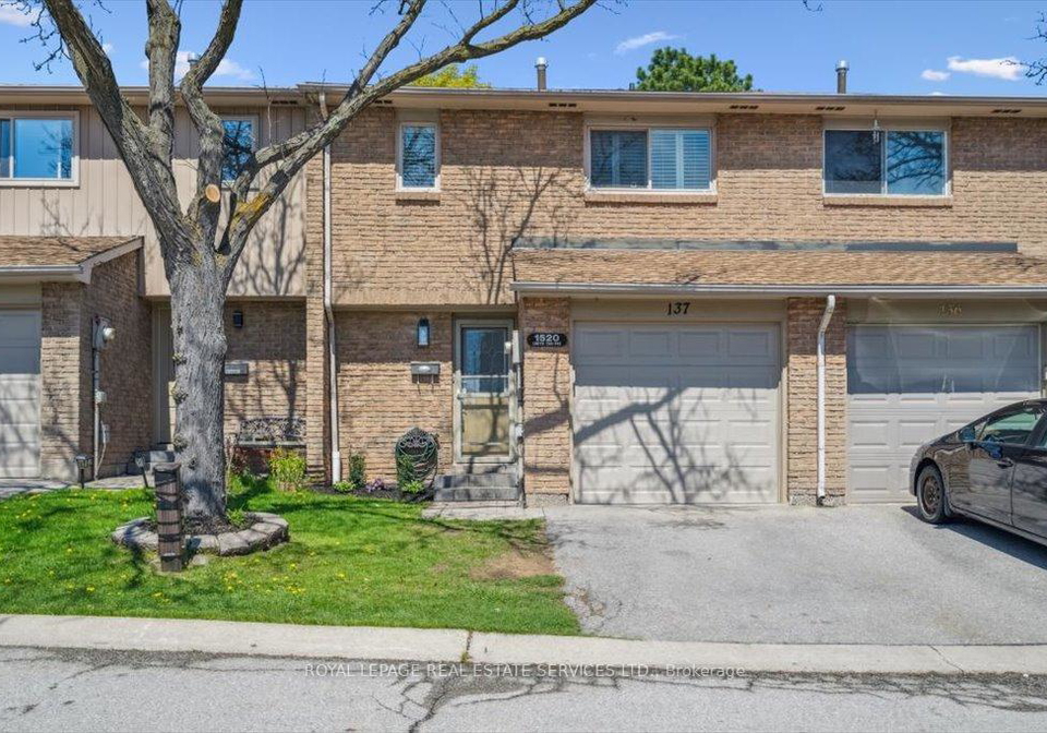 1520-lancaster-drive-oakville-ontario-w12662388