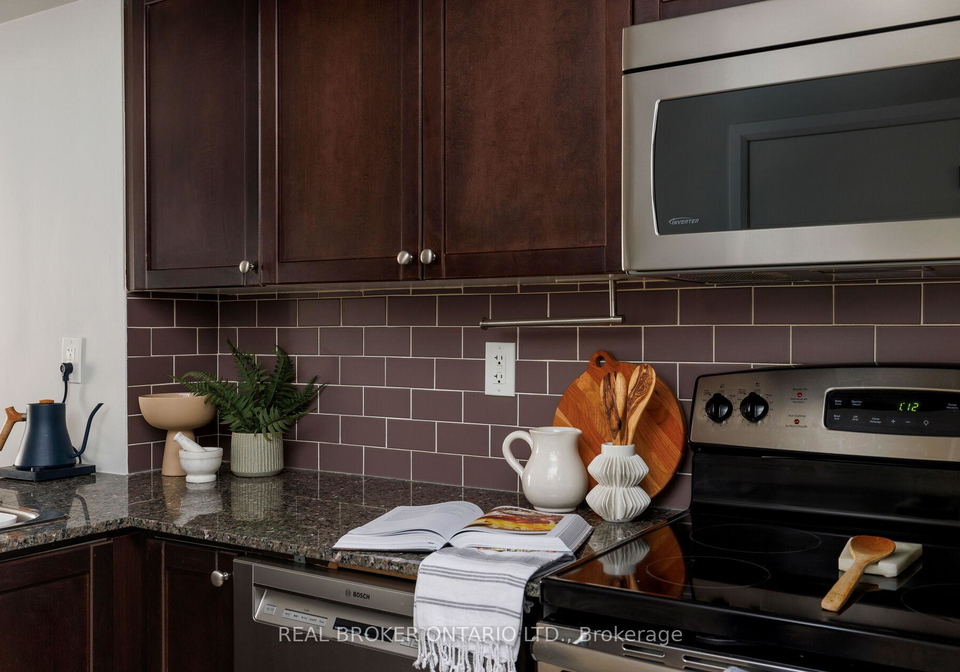 35-elsie-lane-toronto-ontario-w12662856
