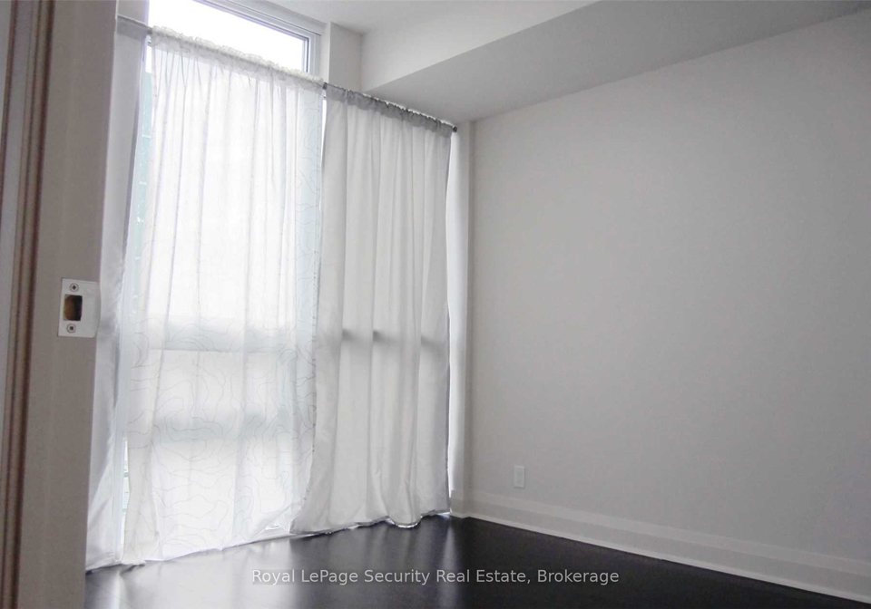 1185-the-queensway-etobicoke-ontario-w12663608