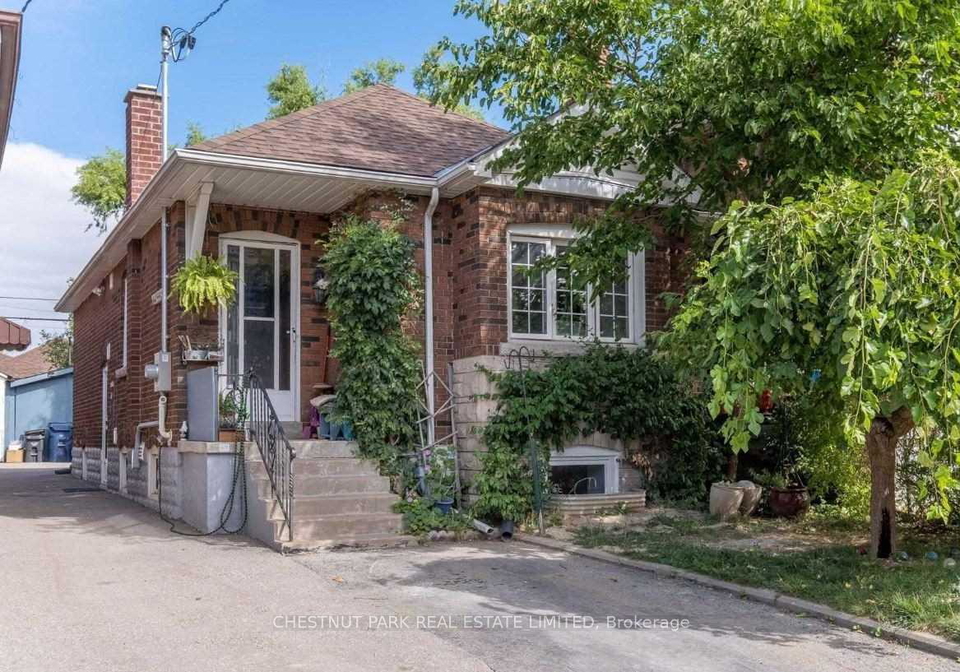 110-livingstone-avenue-north-york-ontario-w12663878