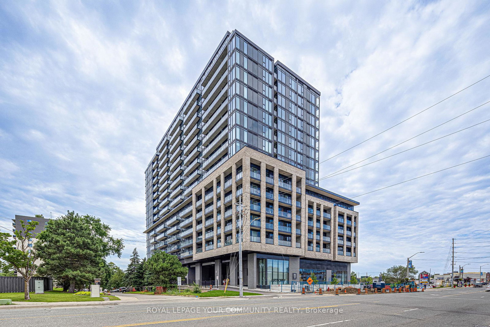 86-dundas-street-e-mississauga-ontario-w12663970