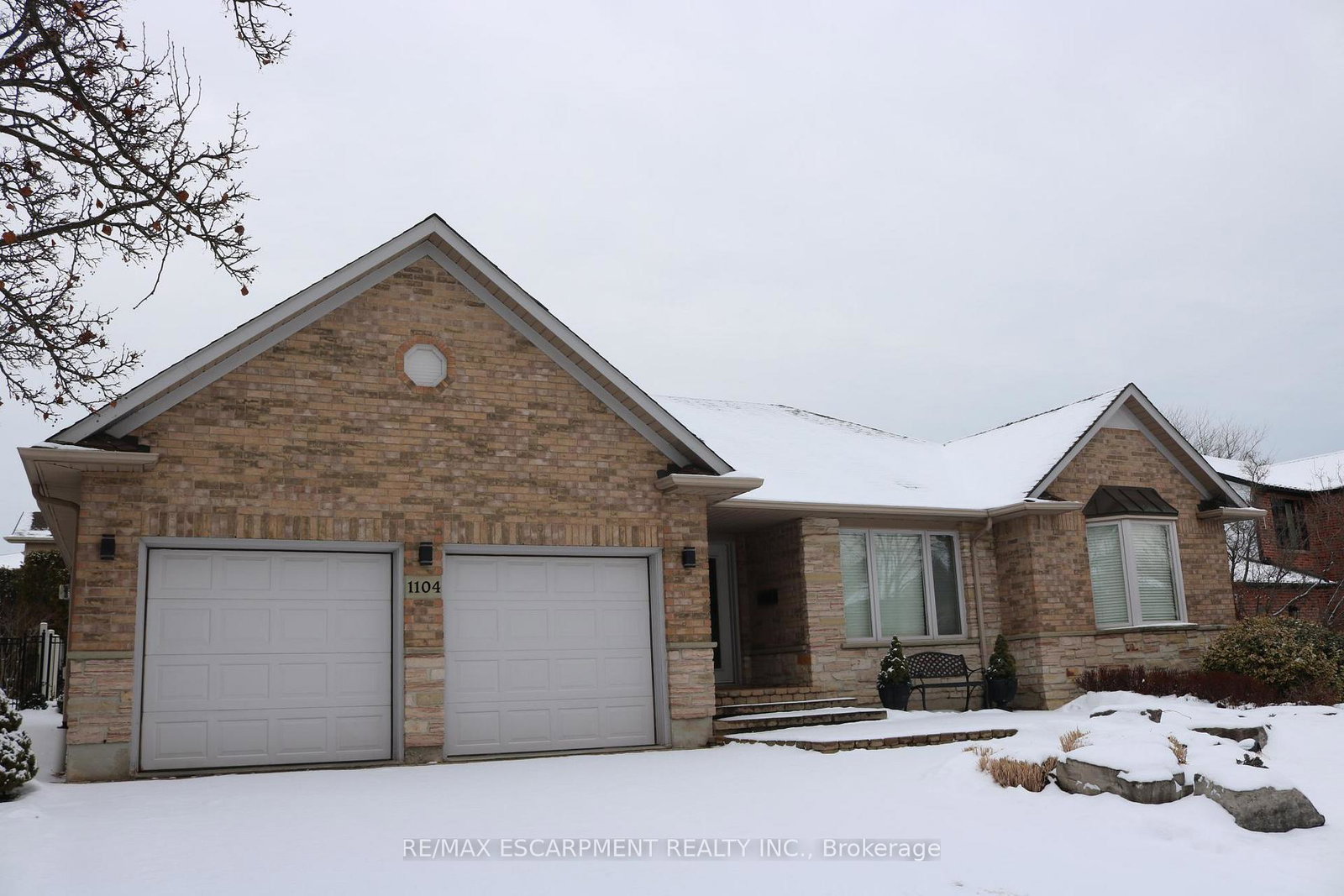 1104-crofton-way-burlington-ontario-w12664256