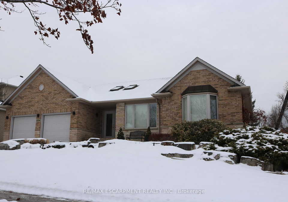 1104-crofton-way-burlington-ontario-w12664256