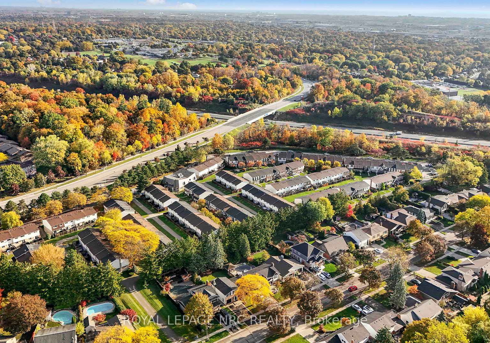 2232-upper-middle-road-burlington-ontario-w12664468