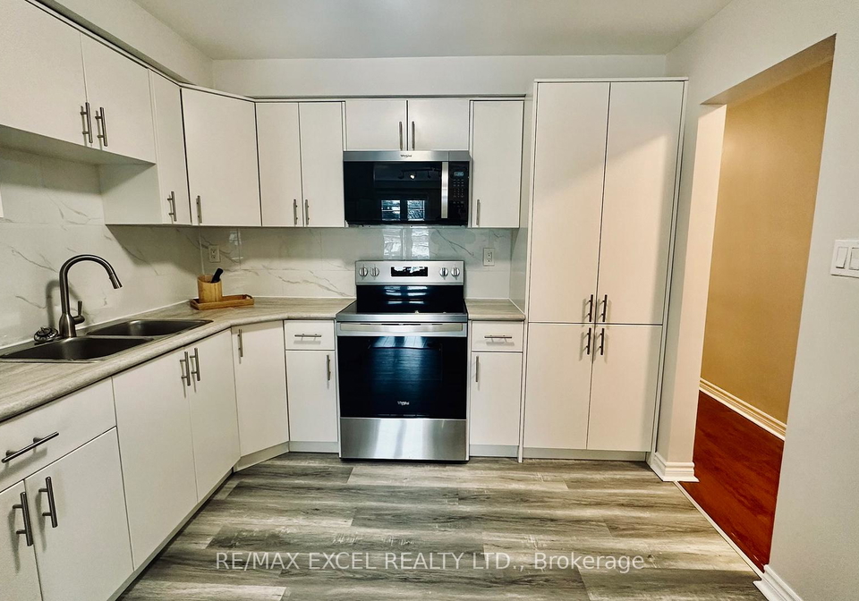 675a-the-queensway-etobicoke-ontario-w12665096