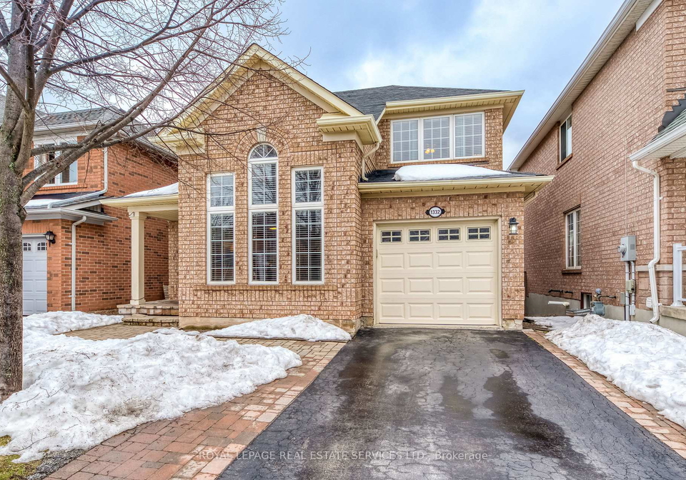 1332-goldhawk-trail-oakville-ontario-w12665154