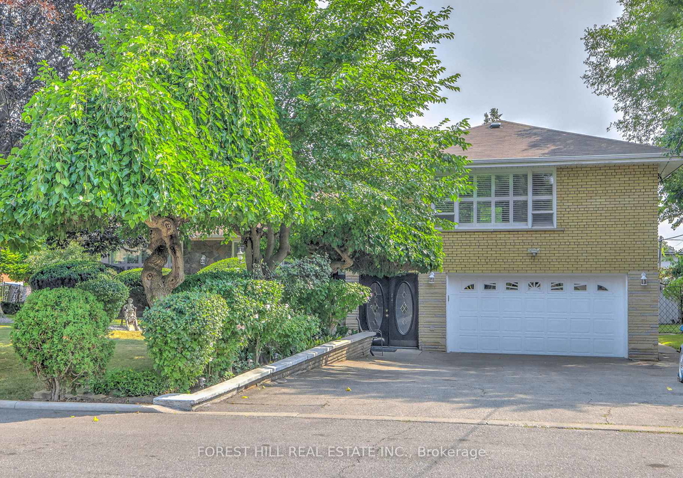 89-portage-avenue-north-york-ontario-w12665418
