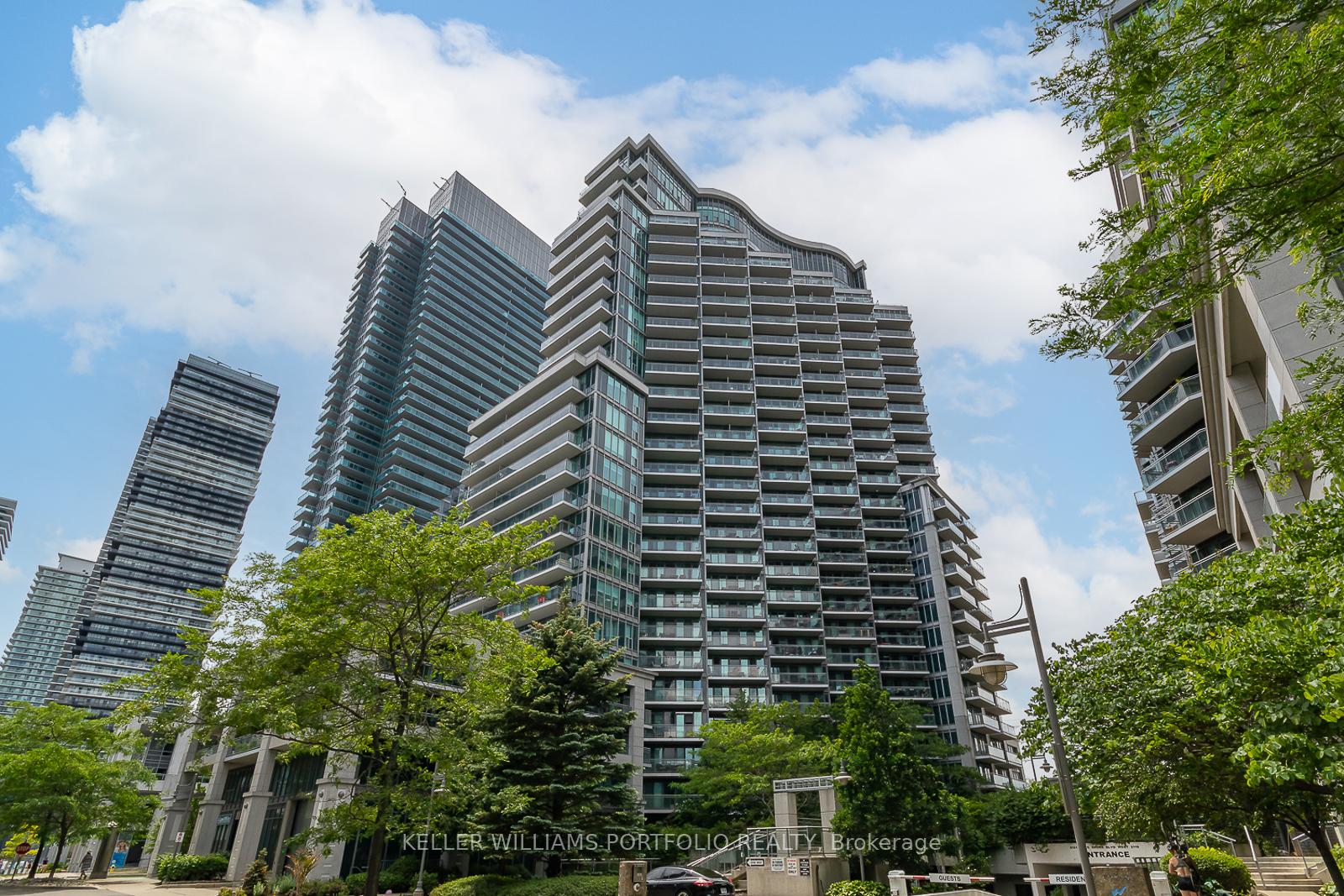2121-lake-shore-boulevard-w-etobicoke-ontario-w12665512