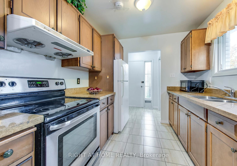 2835-hollington-crescent-mississauga-ontario-w12665840