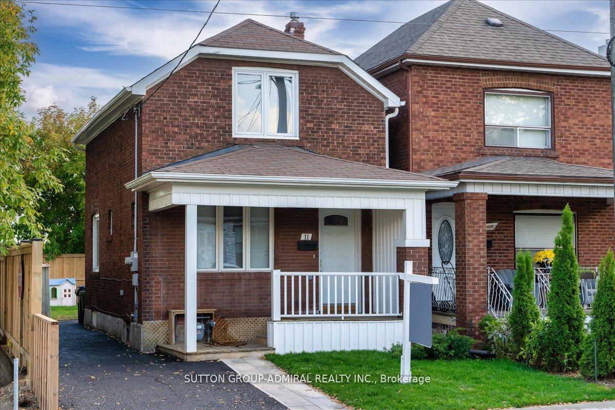 11-bowie-avenue-north-york-ontario-w12666096
