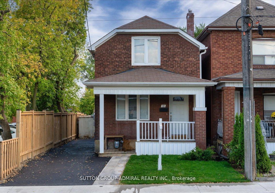 11-bowie-avenue-north-york-ontario-w12666096