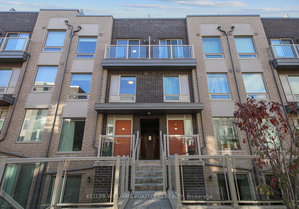 7-applewood-lane-etobicoke-ontario-w12666150