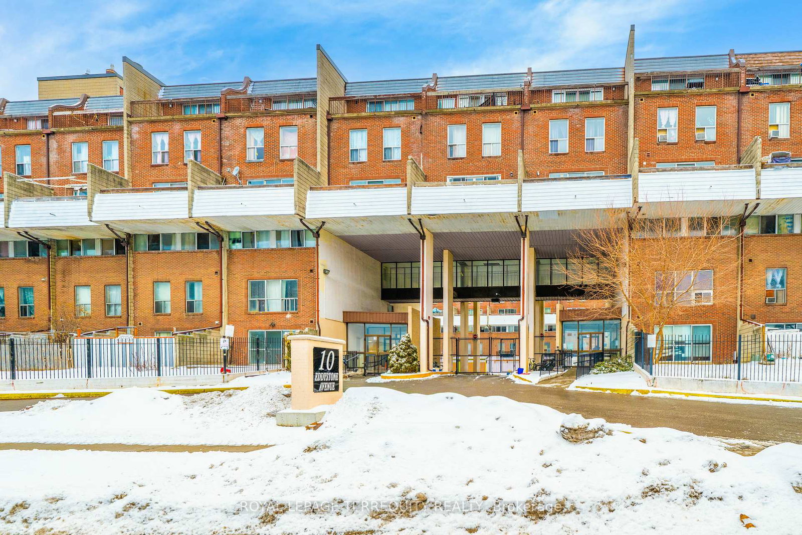 10-eddystone-avenue-york-ontario-w12666364