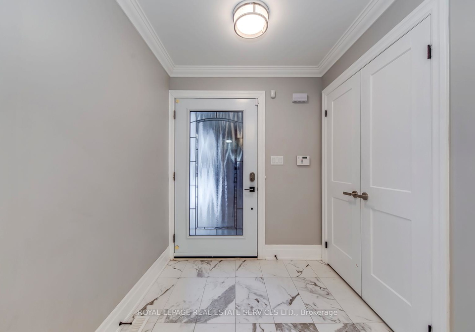 295-canital-court-mississauga-ontario-w12666366