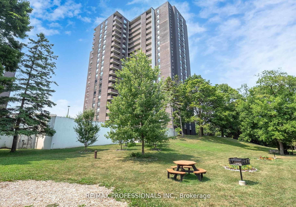 1535-lakeshore-road-e-mississauga-ontario-w12668060