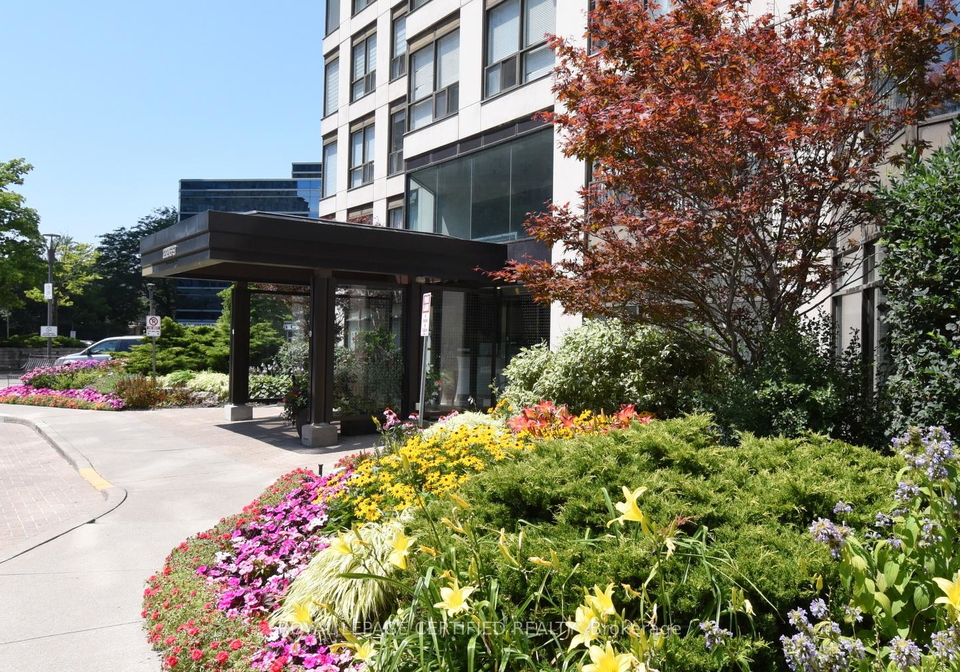 2269-lake-shore-boulevard-w-etobicoke-ontario-w12668314