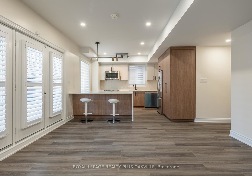 2339-awenda-drive-oakville-ontario-w12669074