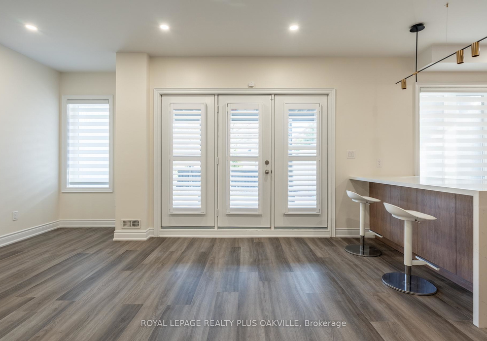 2339-awenda-drive-oakville-ontario-w12669074