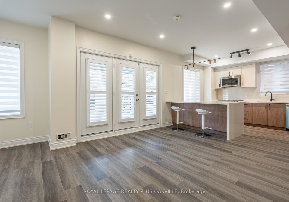 2339-awenda-drive-oakville-ontario-w12669074
