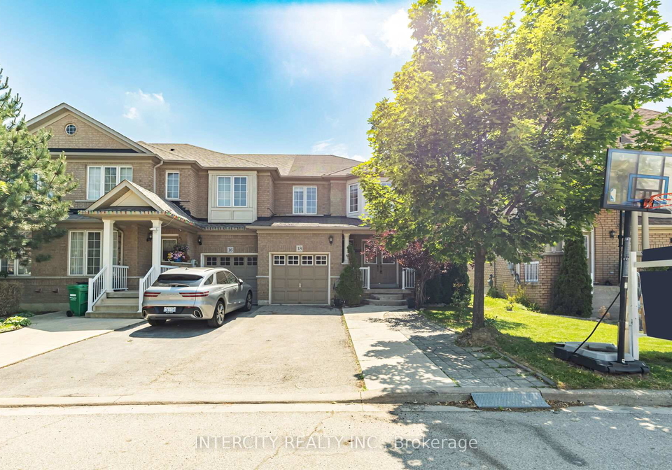 18-snowshoe-lane-brampton-ontario-w12669240
