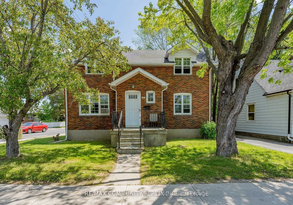 207-queen-street-w-brampton-ontario-w12669266