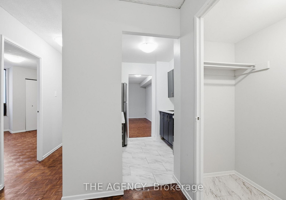 2350-dundas-street-toronto-ontario-w12669306