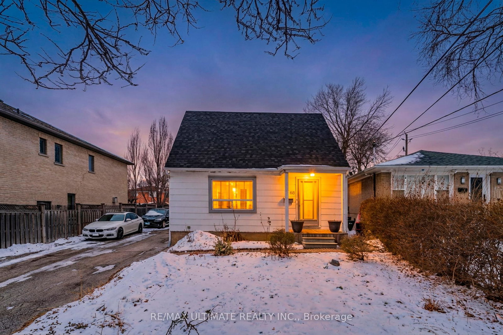 102-aura-lea-boulevard-york-ontario-w12669332