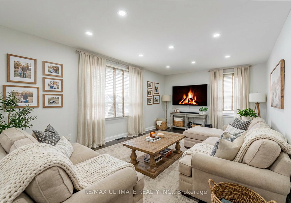 102-aura-lea-boulevard-york-ontario-w12669332