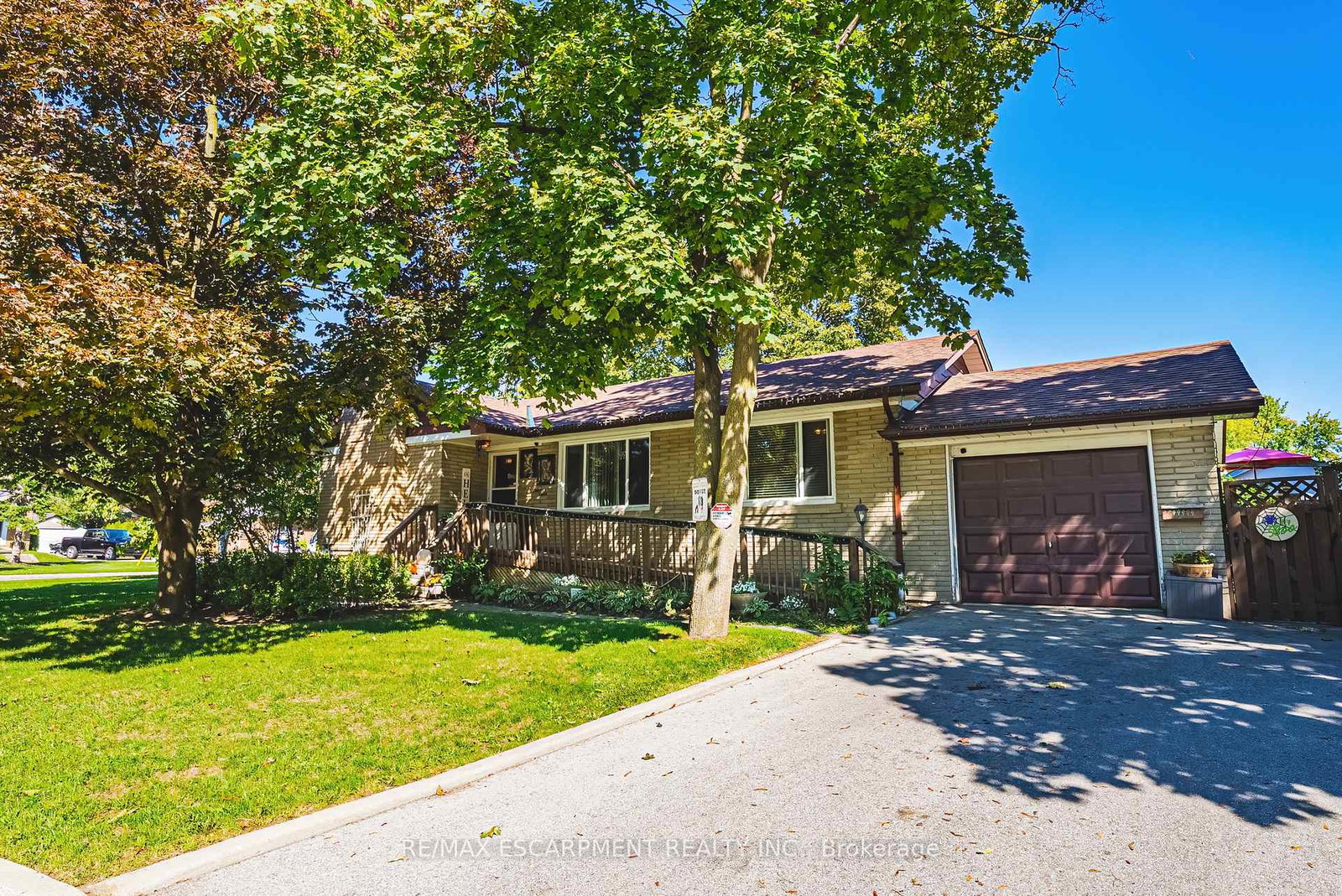 1-norwich-place-etobicoke-ontario-w12669360