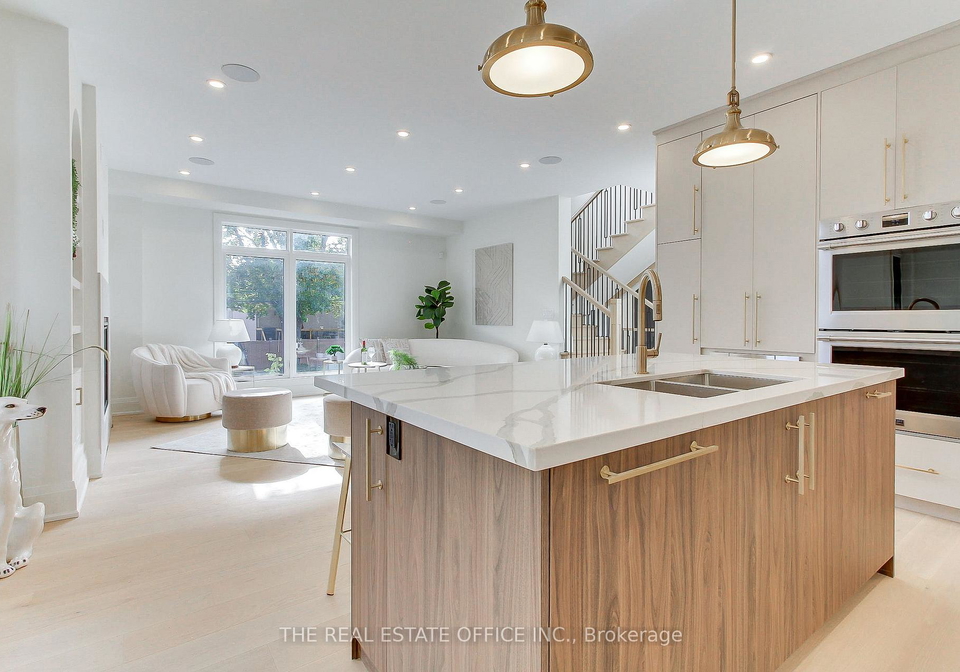 18-beaverbrook-avenue-etobicoke-ontario-w12669678