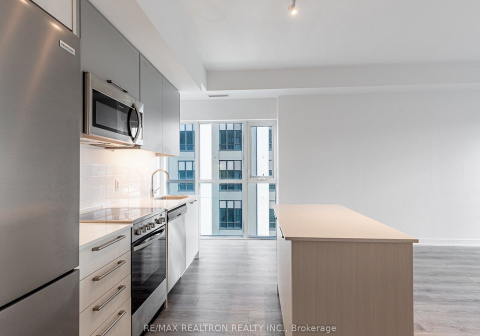 25-neighbourhood-lane-etobicoke-ontario-w12669944