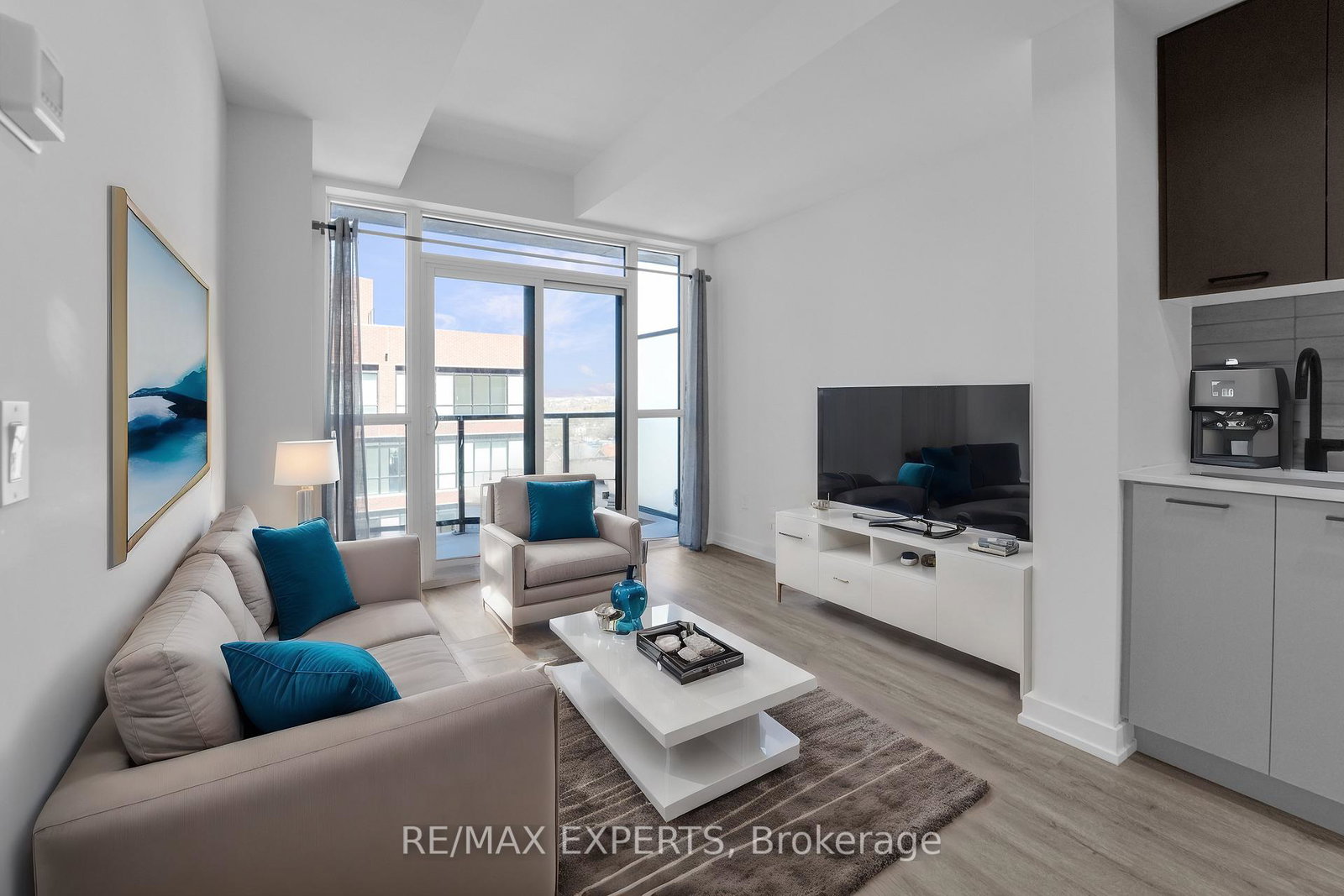 2300-st-clair-avenue-w-toronto-ontario-w12670106