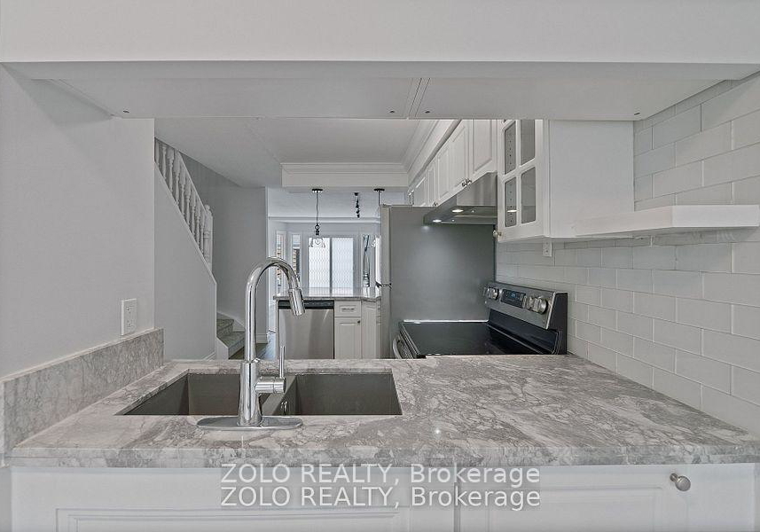 895-maple-avenue-burlington-ontario-w12670344