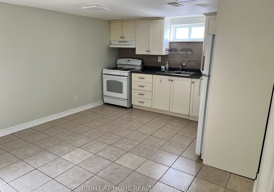 508-stafford-drive-oakville-ontario-w12670460