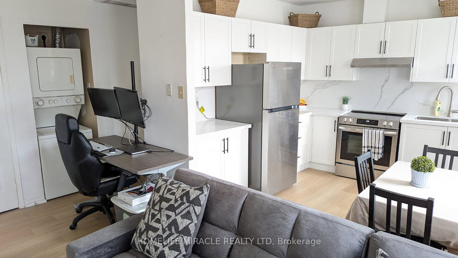 2874-keele-street-e-york-ontario-w12670640