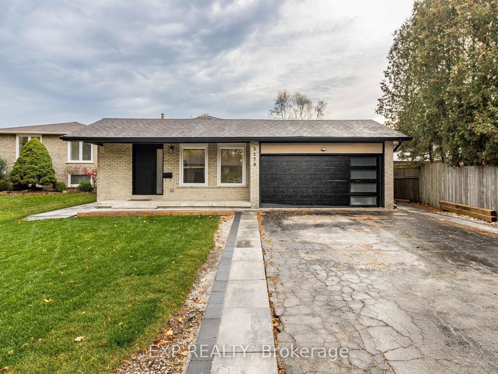 3278-trevor-court-mississauga-ontario-w12670956