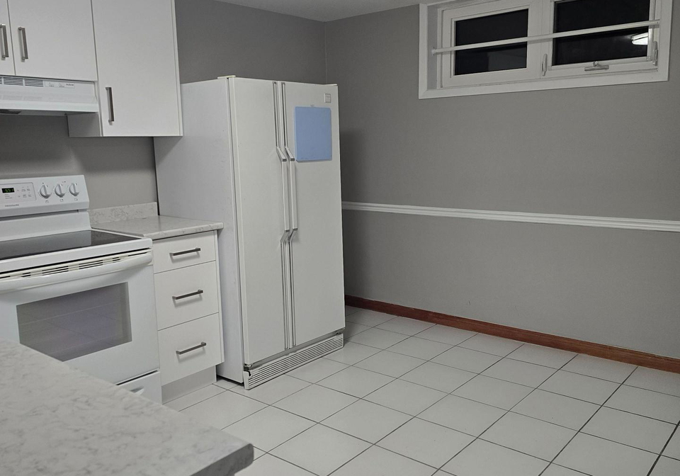 89-lawnside-drive-north-york-ontario-w12670984