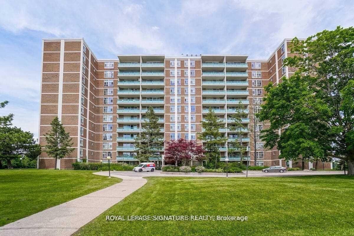 44-longbourne-drive-etobicoke-ontario-w12671190