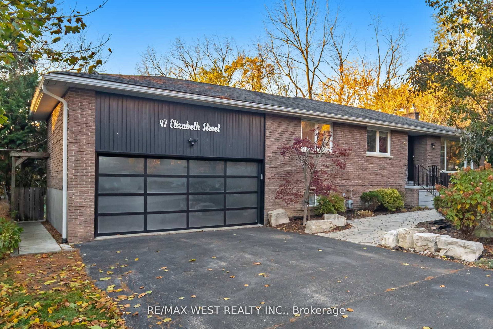 47-elizabeth-street-caledon-ontario-w12671396