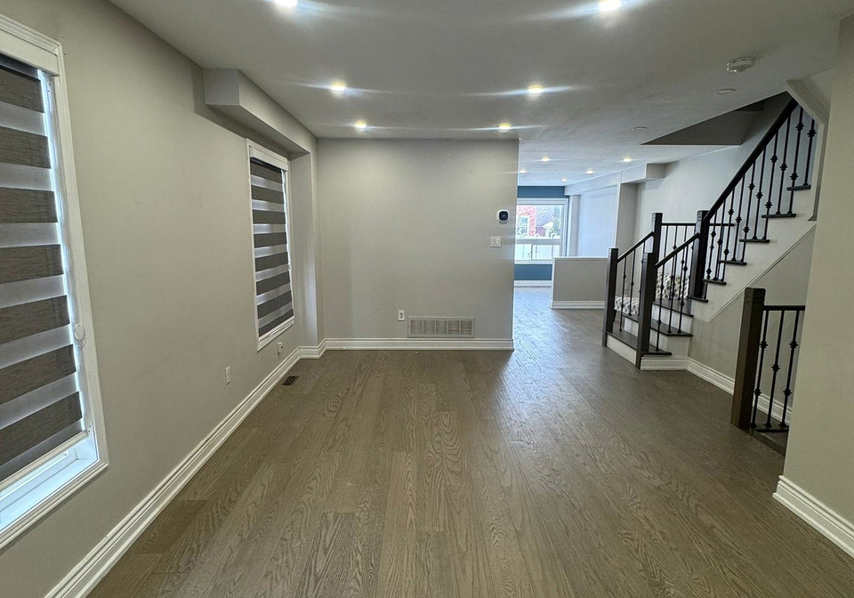 7695-doverwood-drive-mississauga-ontario-w12671686