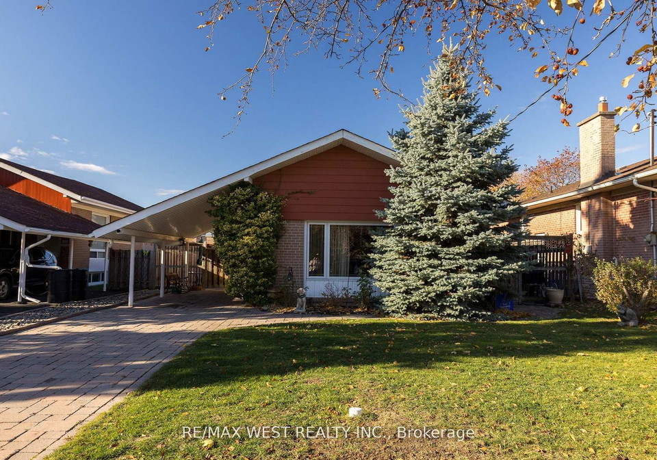 6-lagos-road-etobicoke-ontario-w12671904