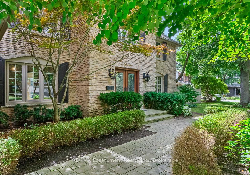 138-cavendish-court-oakville-ontario-w12672268