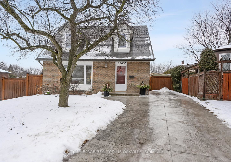 1343-janina-boulevard-burlington-ontario-w12672334