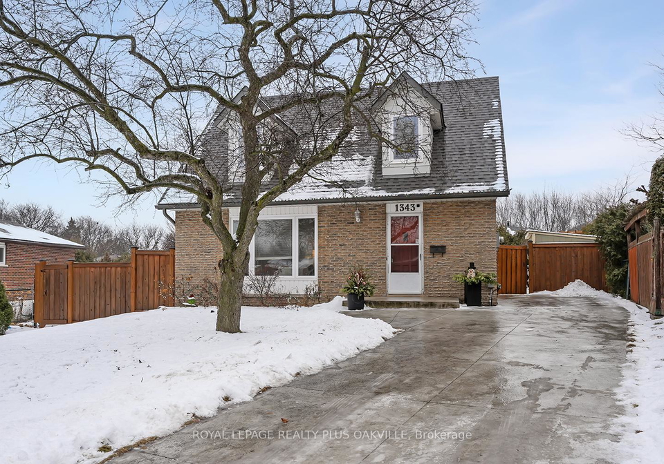 1343-janina-boulevard-burlington-ontario-w12672334