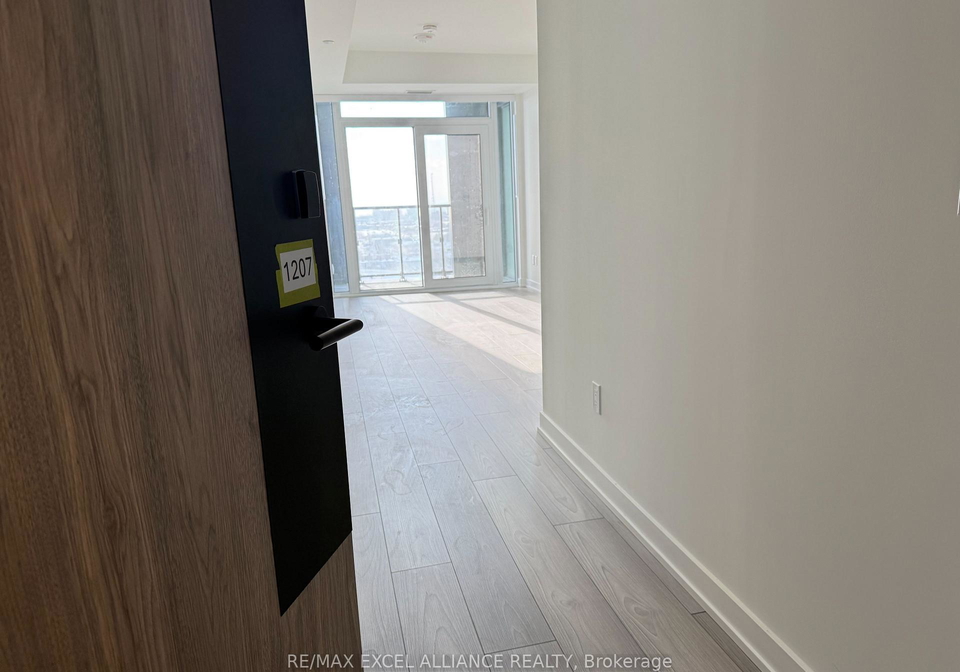 1007-the-queensway-etobicoke-ontario-w12672342