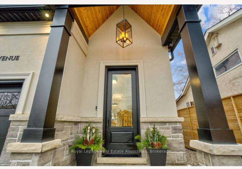 1042-meredith-avenue-mississauga-ontario-w12672512