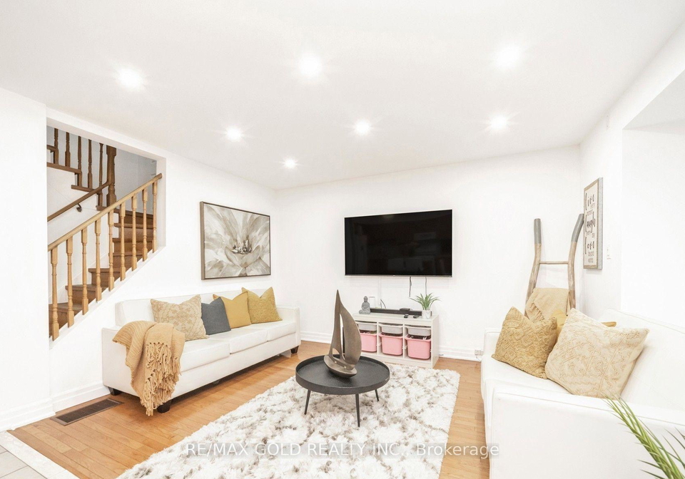 36-roxton-crescent-n-brampton-ontario-w12673608