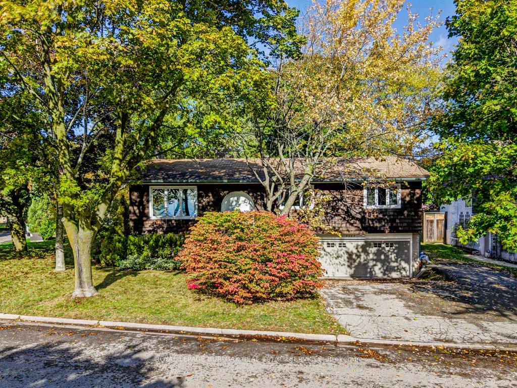 2063-waters-edge-drive-oakville-ontario-w12674170